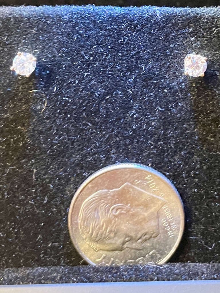 Genuine 14k Yellow Gold, .25 Carat, Lab-Grown Diamond Earrings. Nwot. — image 7 of 8